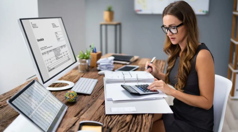 Essential skills and traits of professional accountants