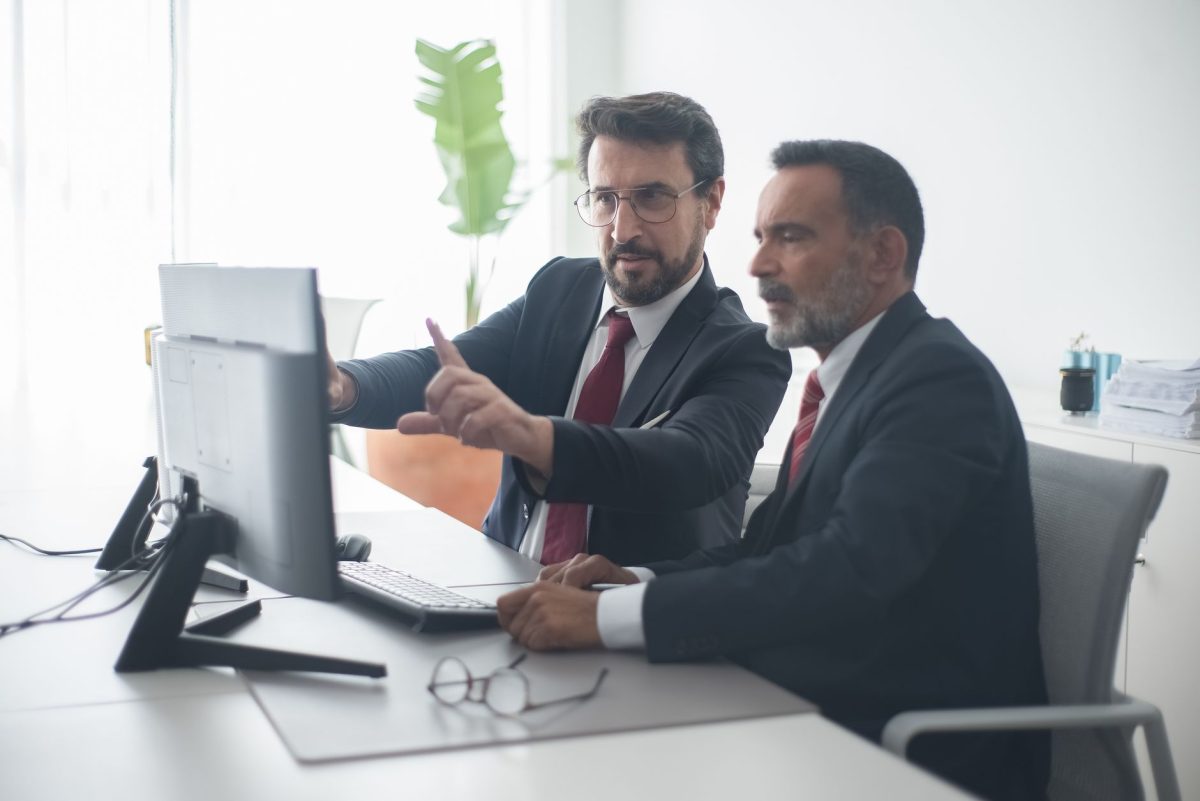 Ứng dụng mô hình giao tiếp để giải quyết bất đồng và phối hợp hiệu quả